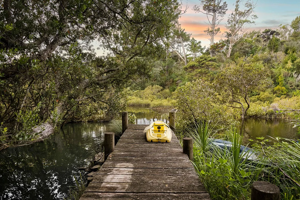 89 Aeroview Drive, Beach Haven, North Shore City, Auckland