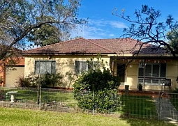 13 Iris Street, Sefton