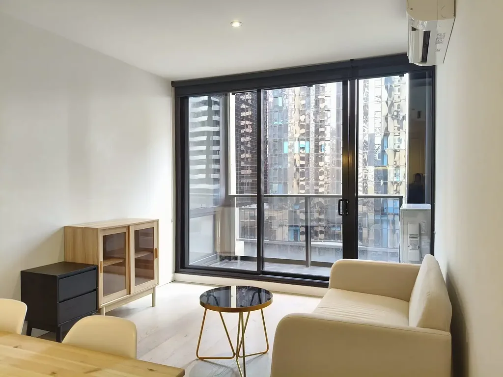 FULLY FURNISHED 2 BEDROOMS IN CBD