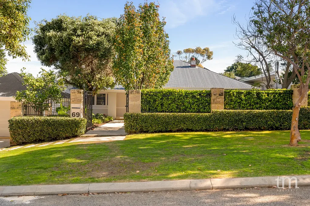 Nedlands 4 Slaapkamer OPEN WEDNESDAY 5 - 6PM