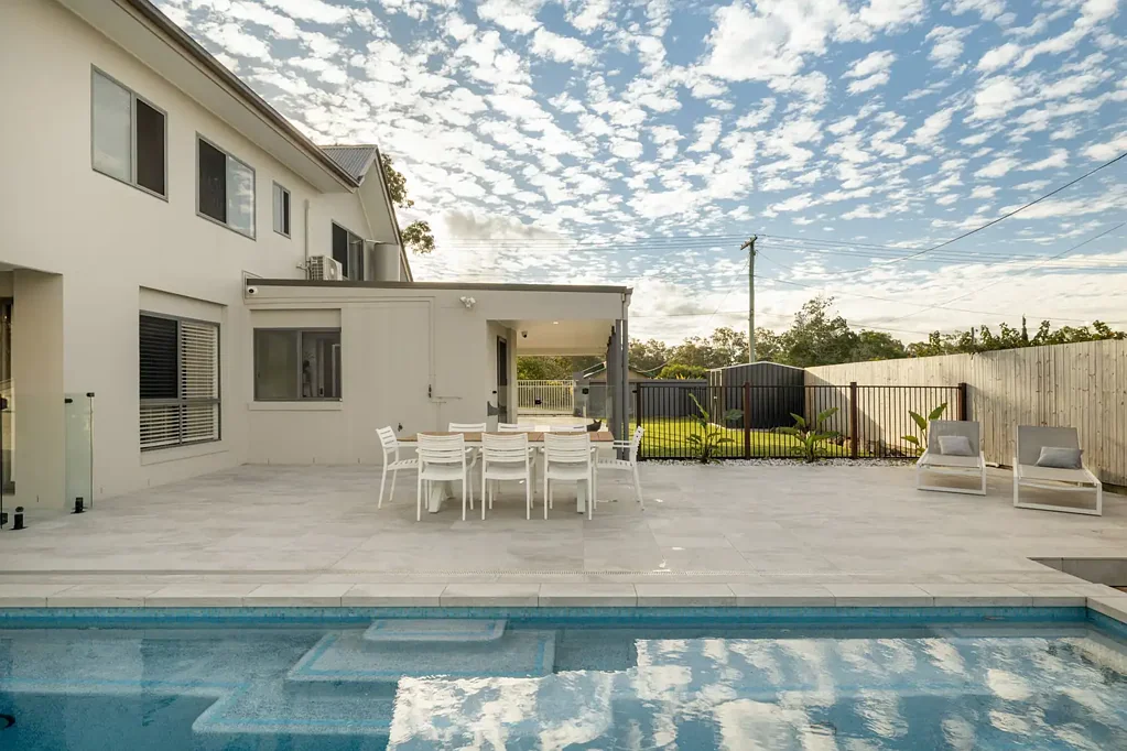 Upper Coomera 4غرفة نوم Unparalleled Family Haven with Exclusive Water Access & Private Pontoon