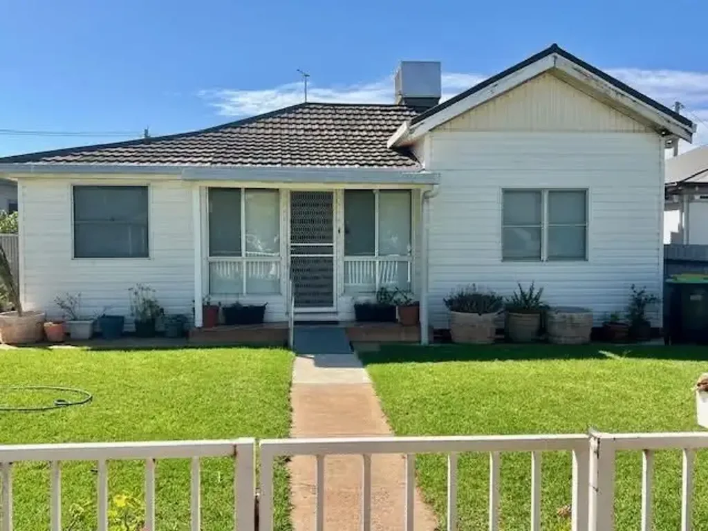 Leeton 3ห้องนอน Charming Cottage in a Prime Central Location