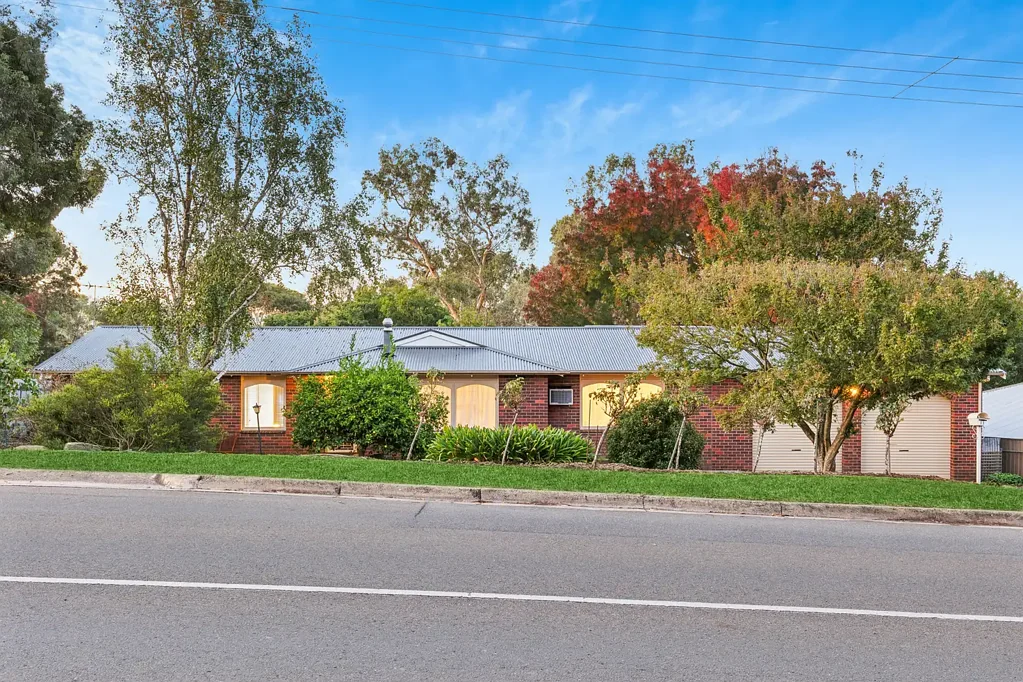 Lobethal 4침실 Spacious Family Living with Character and Hills Charm