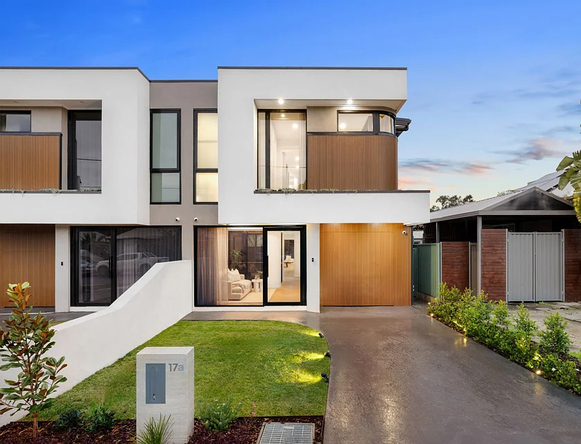 17A Worsley Street, East Hills, South Western Suburbs, 5 Kuwarto, 4 Banyo, Apartment