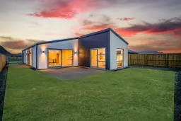 13 Cousins Street, Woodend