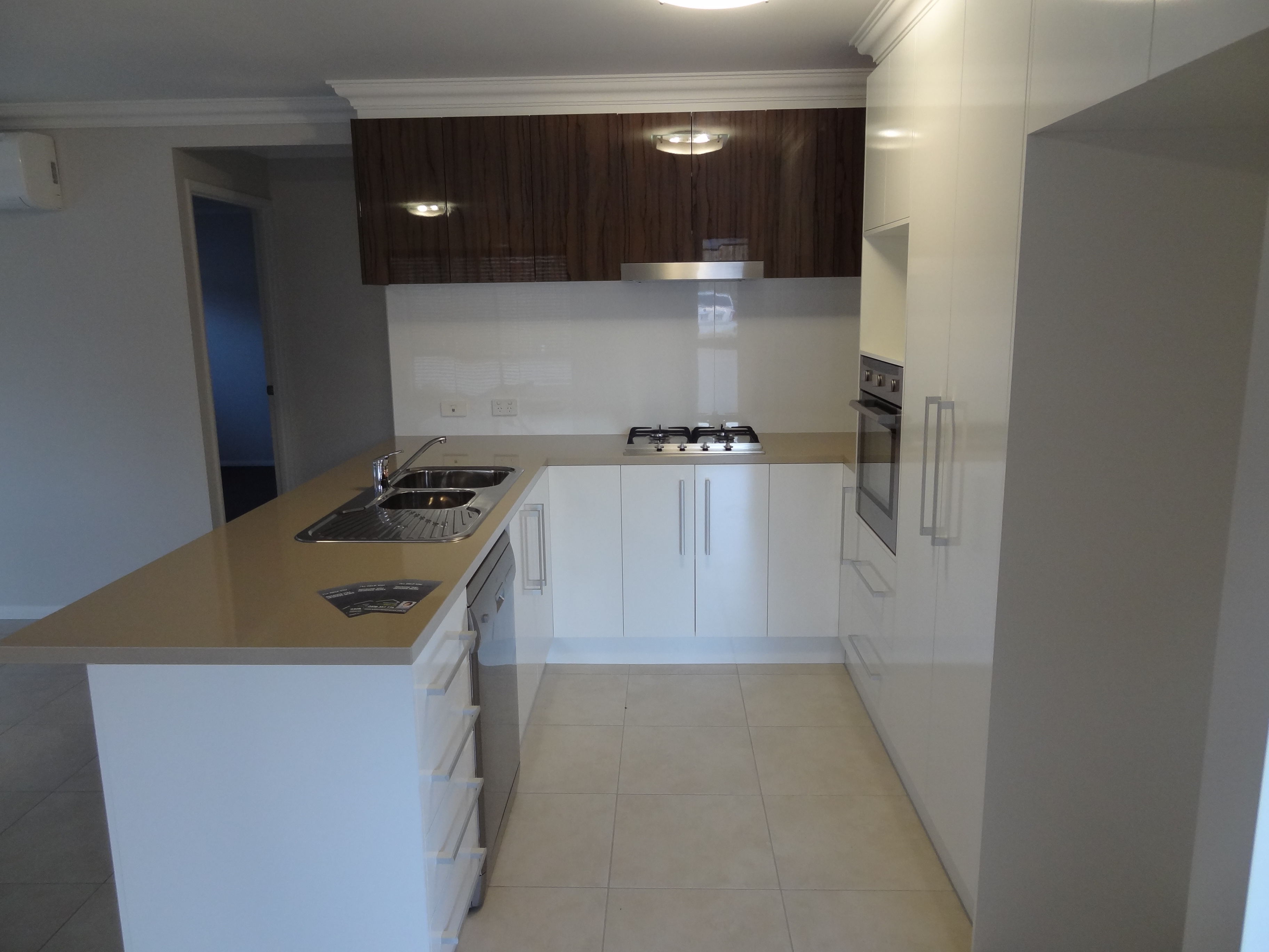 UNIT 8 77 BOUGANVILLEA DR, MIDDLE RIDGE QLD 4350, 0 Schlafzimmer, 0 Badezimmer, Unit