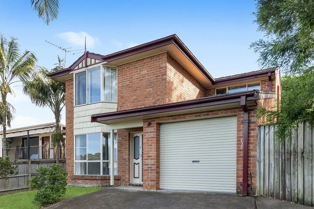 Comfortable family living in a well connected Location
