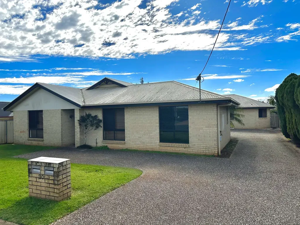1 & 2/201 Nelson Street, Kearneys Spring, QLD 4350