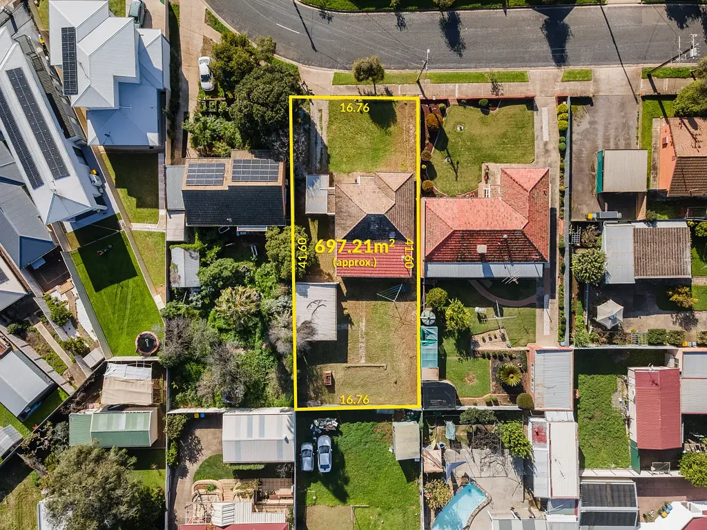 Blair Athol 3 Slaapkamer Ideal Candidate For Renovation or Redevelopment!