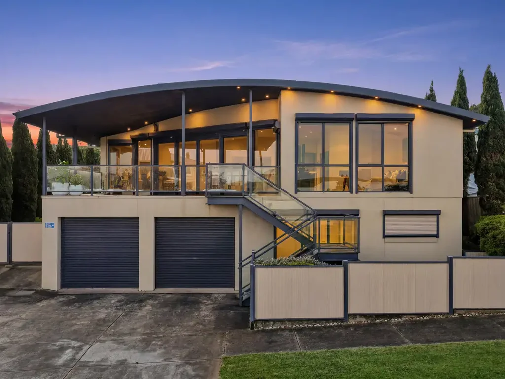 San Remo 5Zimmer Quality, Space & a Low-Maintenance Coastal Lifestyle