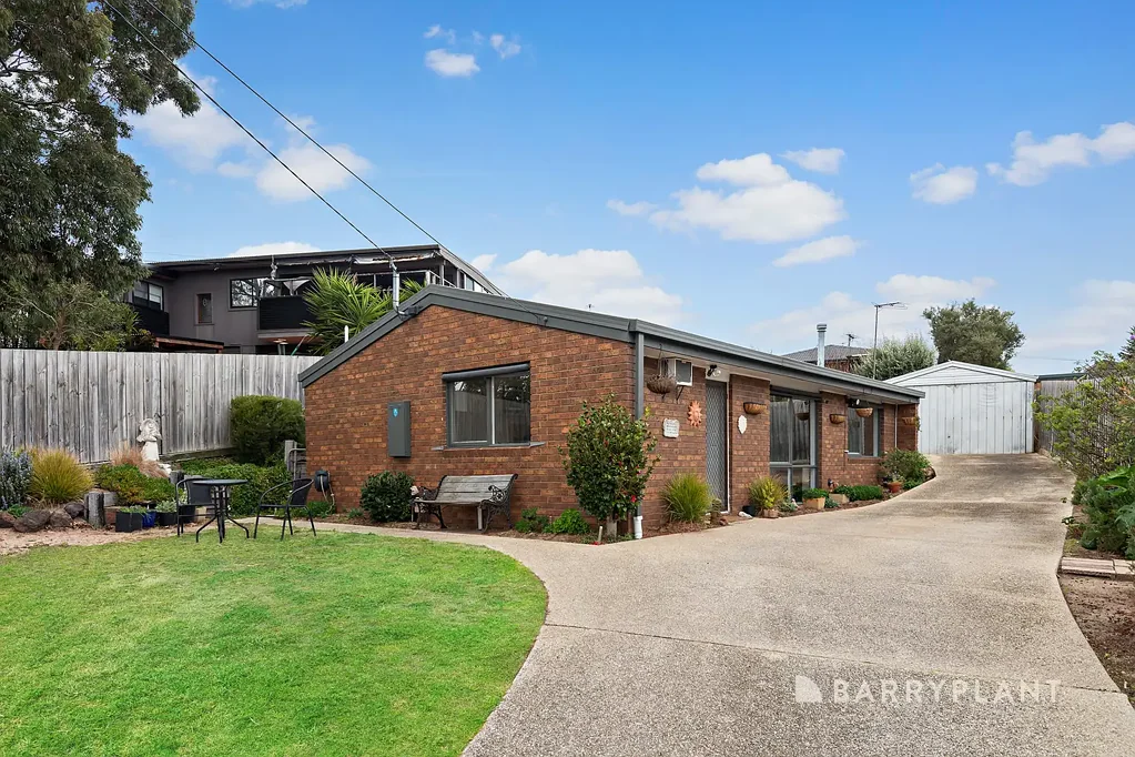 11 Attuna Crescent, Capel Sound, VIC 3940
