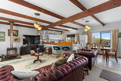 17 Ti-Tree Road, The Pines, SA 5577, 4 Bedrooms, 1 Bathrooms, House