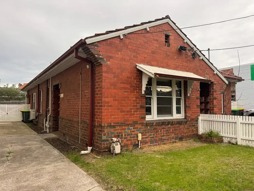 Semi attached house in an ideal location