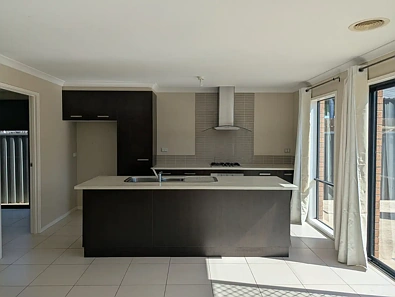 5 Hawkstone Road, Manor Lakes, VIC 3024, 3 રૂમ, 2 બાથરૂમ, House