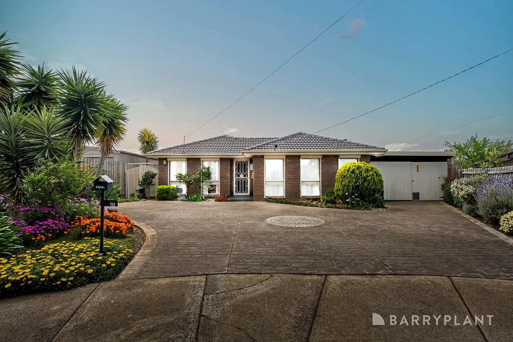 10 Newark Court, Albanvale, VIC 3021