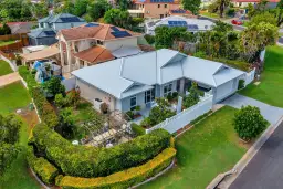 2 Highview Place, Parkwood