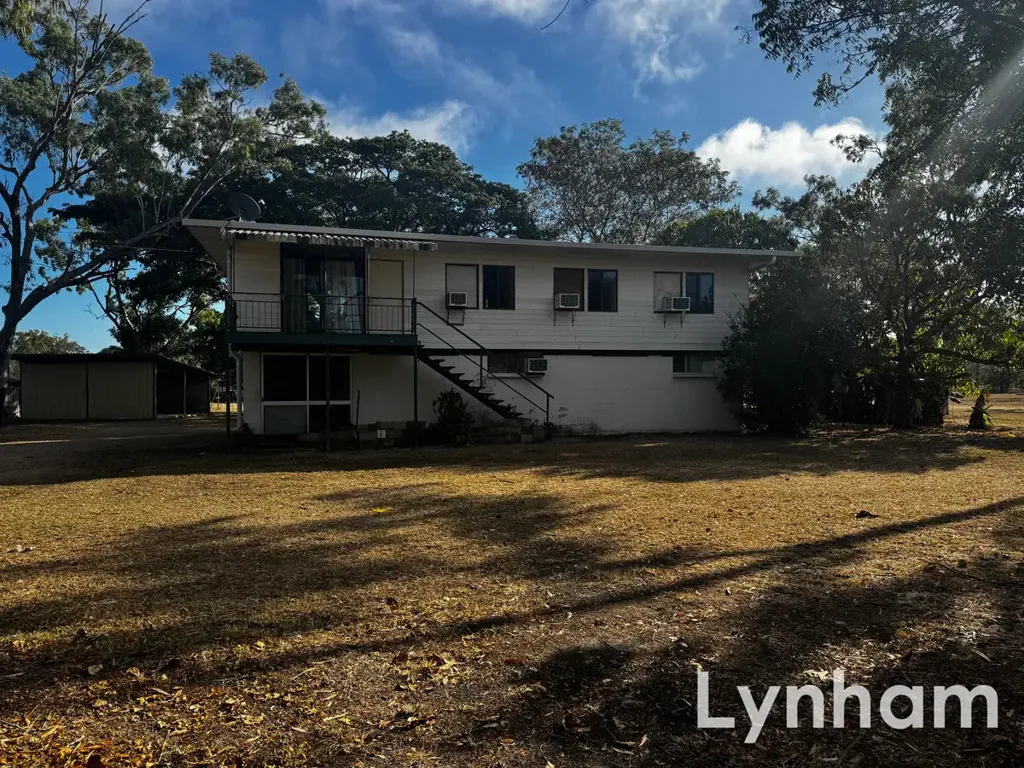 Kelso 4房  Vacant - Orignal highset home in need of renovating on 5 acres