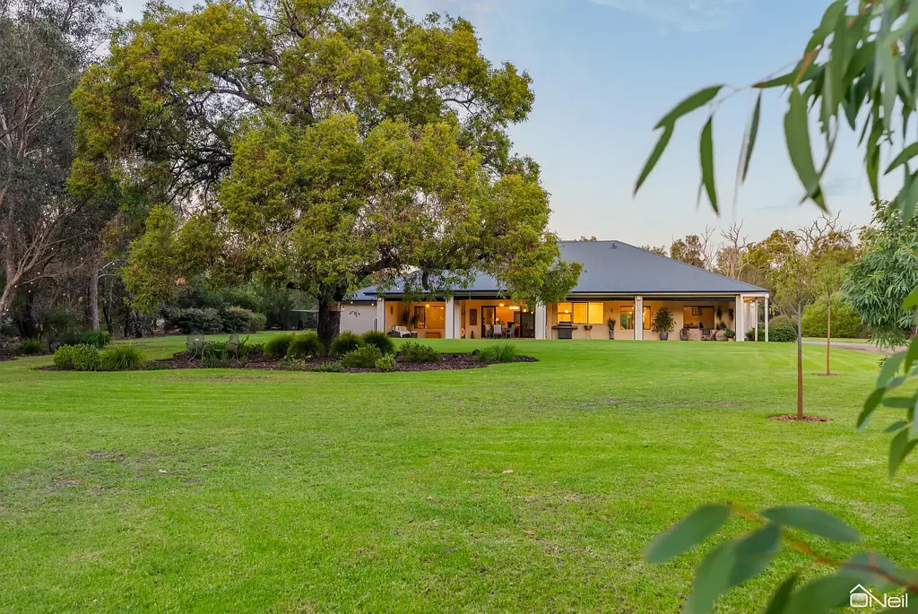 Cardup 4 Bedroom 5 ACRE LIFESTYLE LIVING