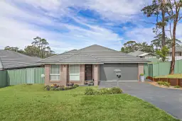 5 A PERCY ST, Hill Top