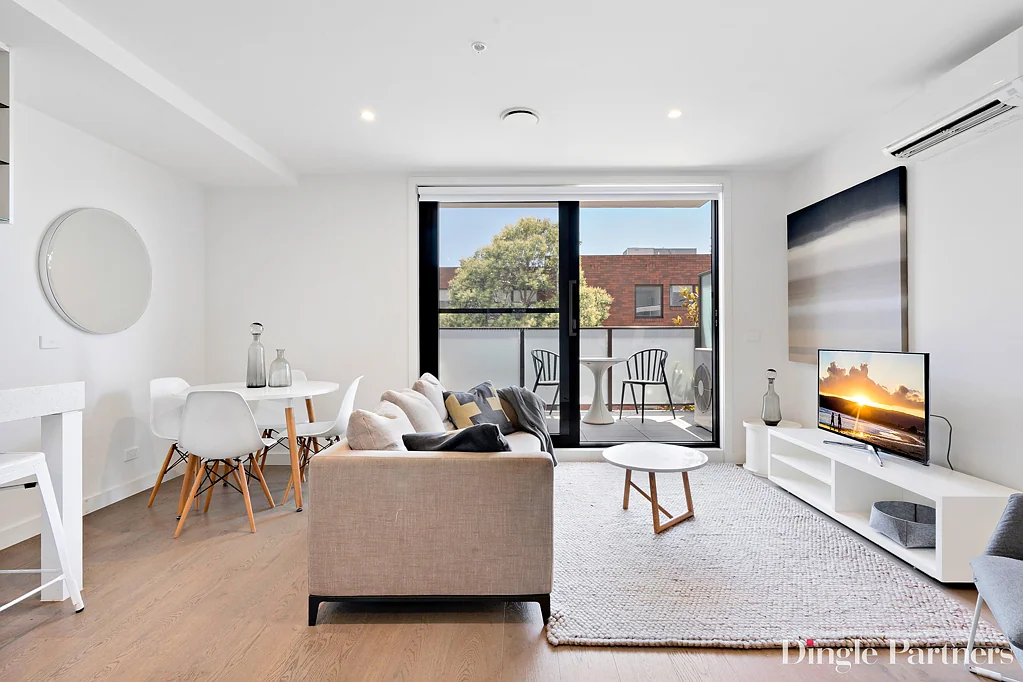 102/2A Henry Street, Windsor, VIC 3181