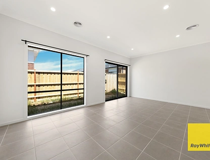 28 Woolspinner Crescent, Wyndham Vale, South West Melbourne, 4 침실, 2 욕실, House