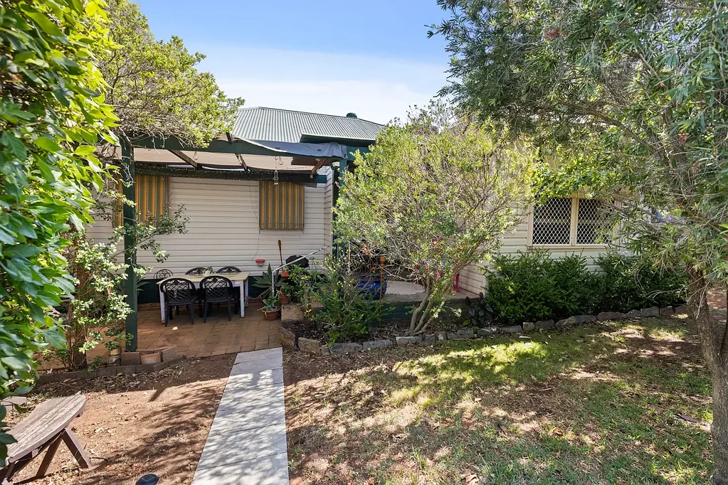 1 Margaret Avenue, Mount Austin, NSW 2650