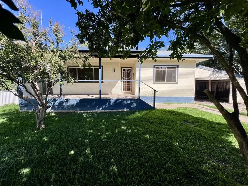 13 Ruse ST, Moree, NSW 2400