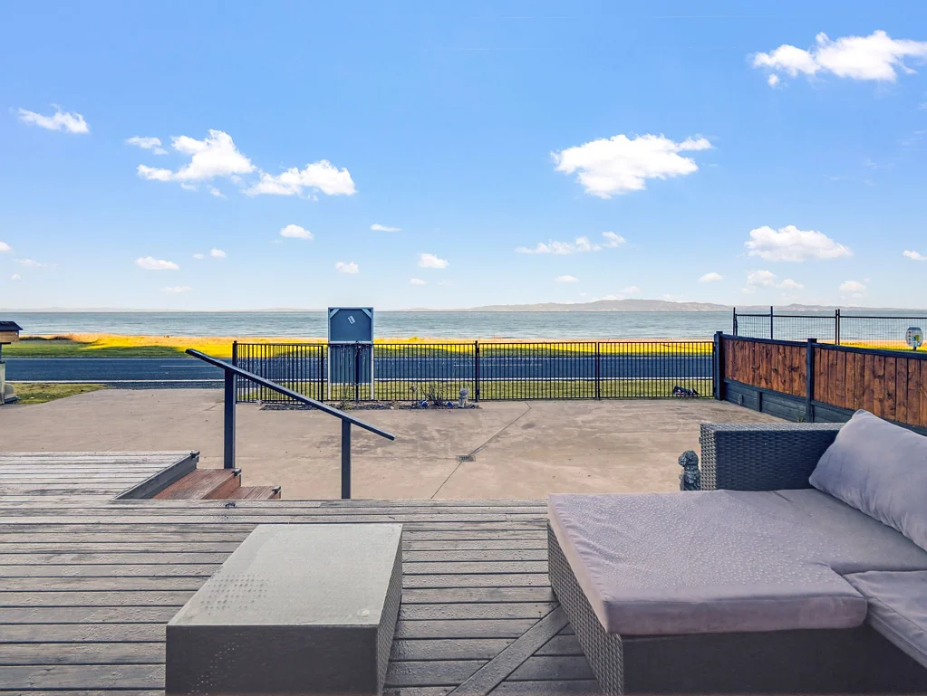 Te Mata 3房  Relaxed Coastal Living with Ocean Views!