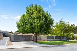 5 Chiswick Street, Wembley Downs