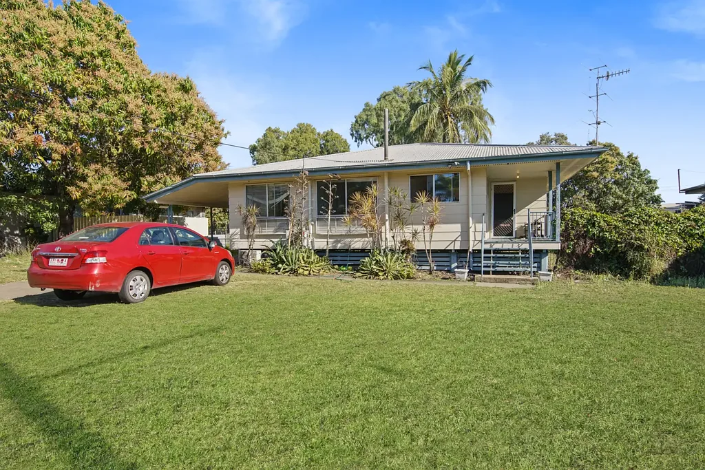 Moranbah 3 Bedroom Opportunity Knocks.
