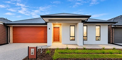 Tarneit 3Kwarto Stylish Family Home with Modern Comforts - Walking Distance to Riverdale Shopping Centre, Tarneit West Train Station & Parks!