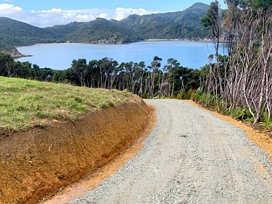 Great Barrier Island Cliff-top with Breath-taking Views: Make an Offer!