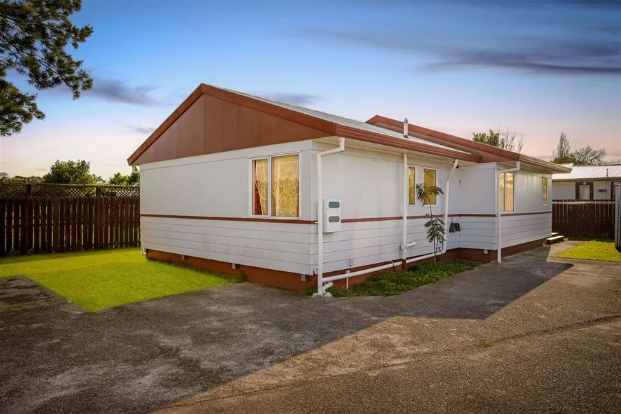 Ranui 3Phòng ngủ Freestanding First Home