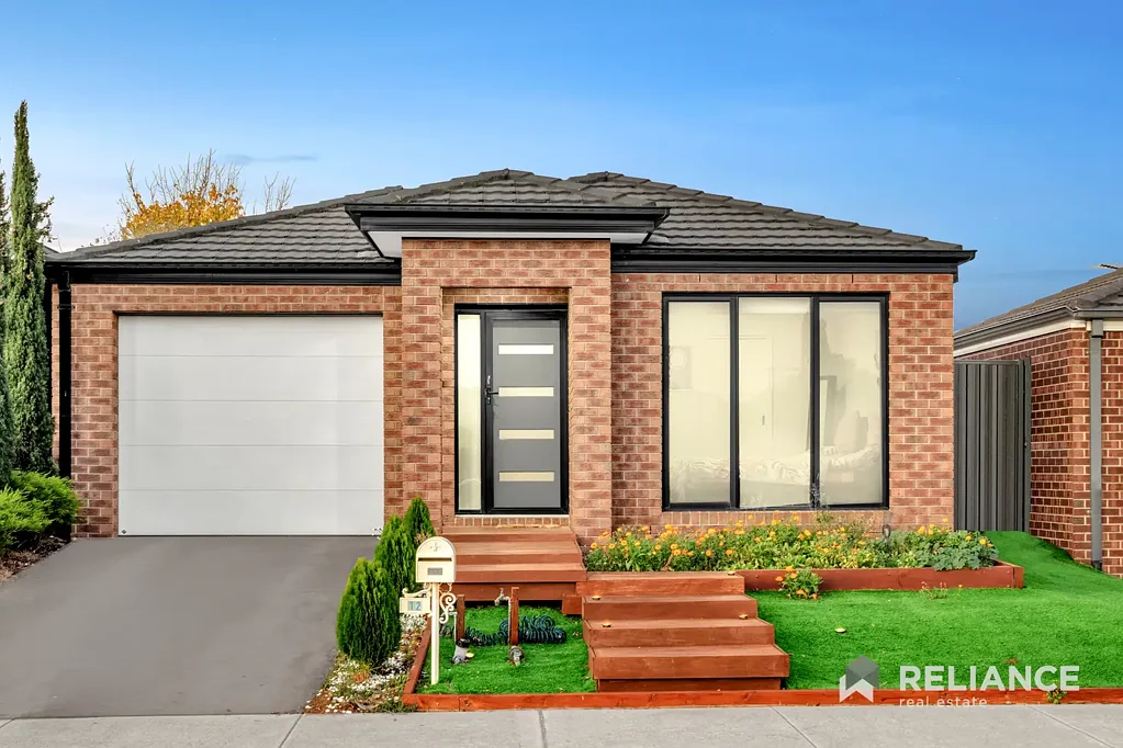 12 Muster Street, Manor Lakes, VIC 3024