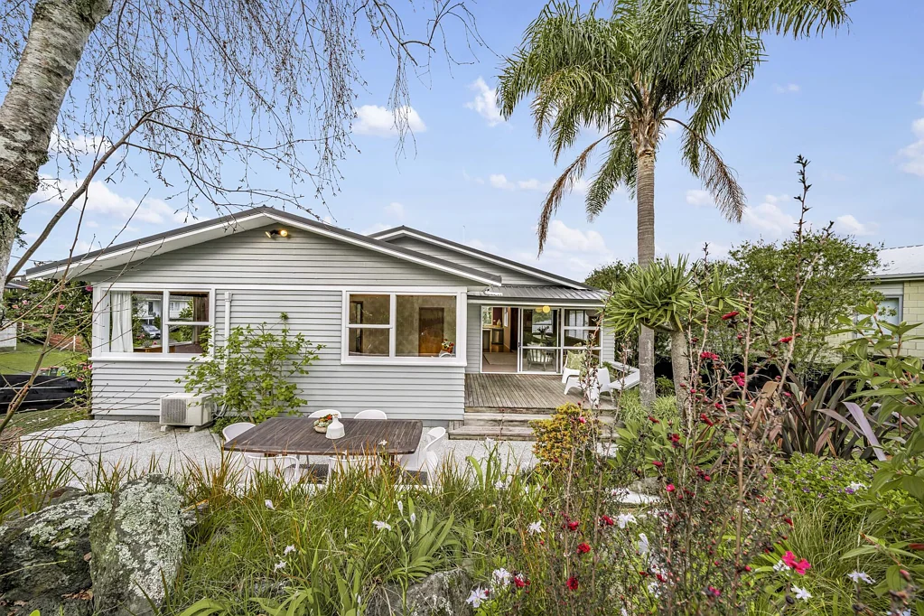 Remuera 4બેડરૂમ For the first time in 45 years.