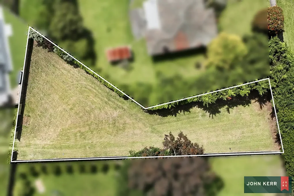 Moe  Exclusive Moore Street Land Parcel