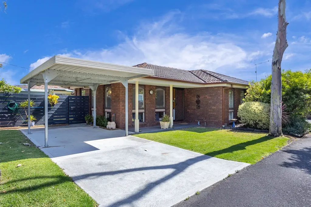 1/4 Colin Street, Capel Sound, VIC 3940