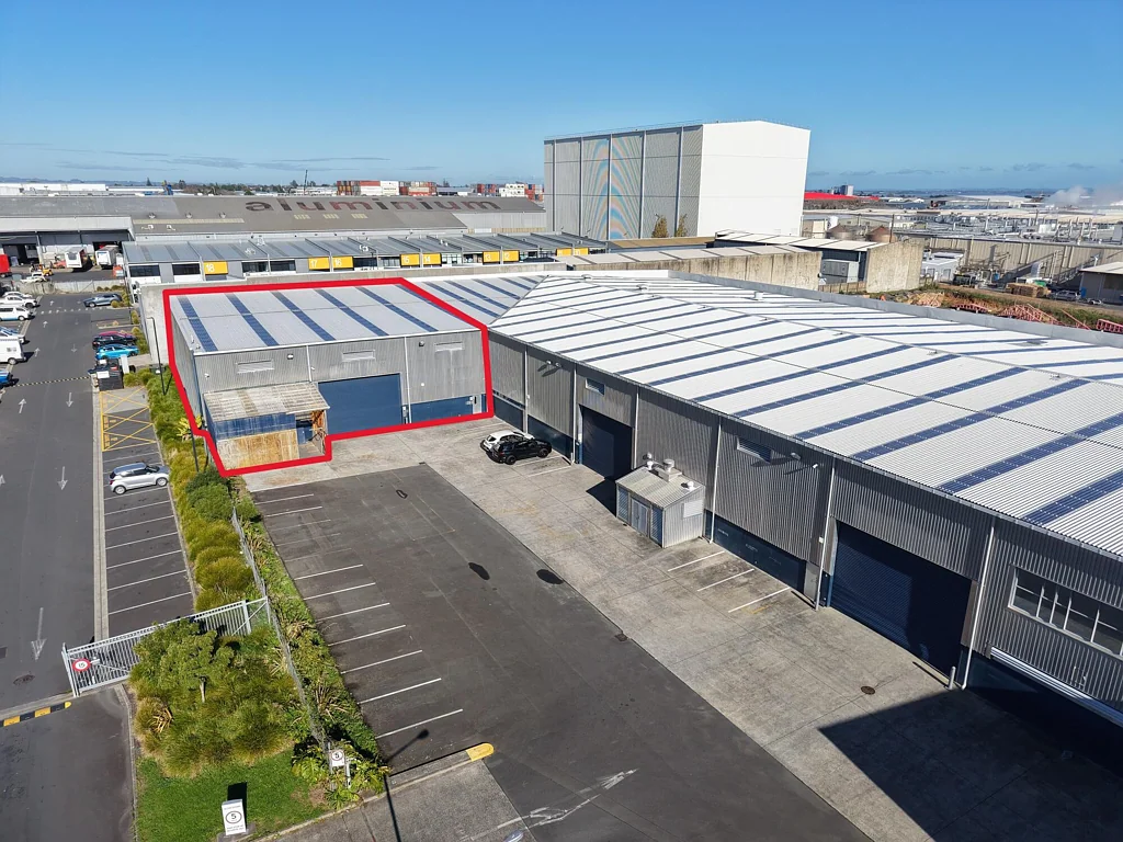 Wiri Exceptional value - mostly warehouse