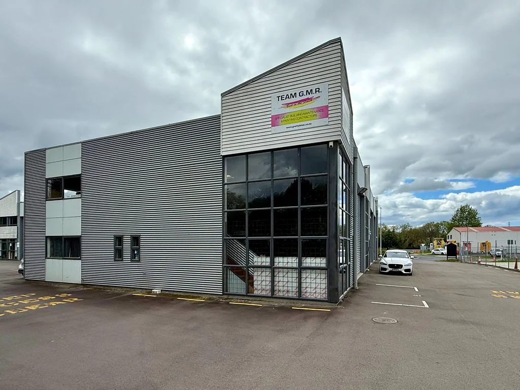 Poike Quality commercial unit in Tauranga