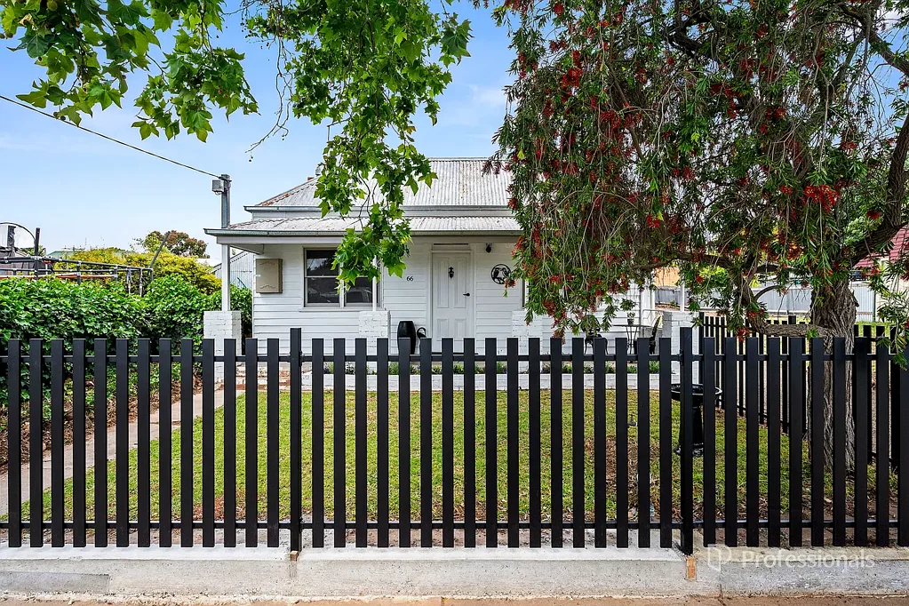 Maryborough 3房  It's a beautiful cottage - character, lifestyle and an unbeatable central location