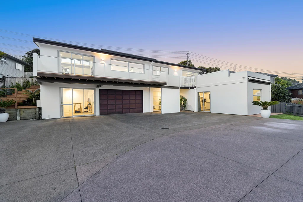 Orewa 6房  Elevated Living, Amazing Views, Legal Granny Flat