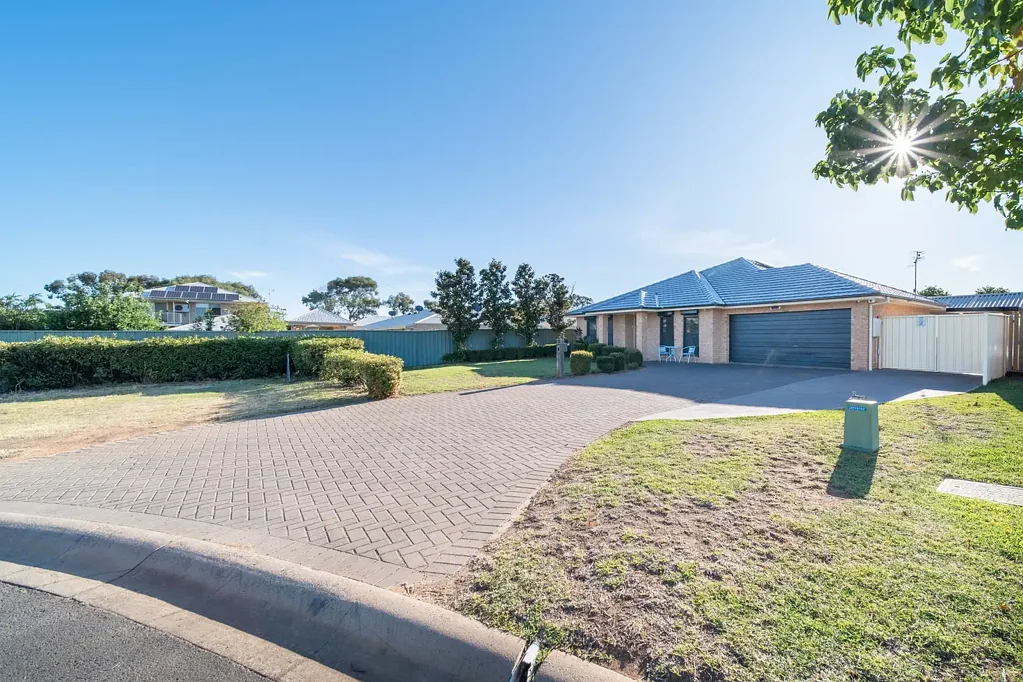 34 William Farrer Drive, Dubbo, NSW 2830