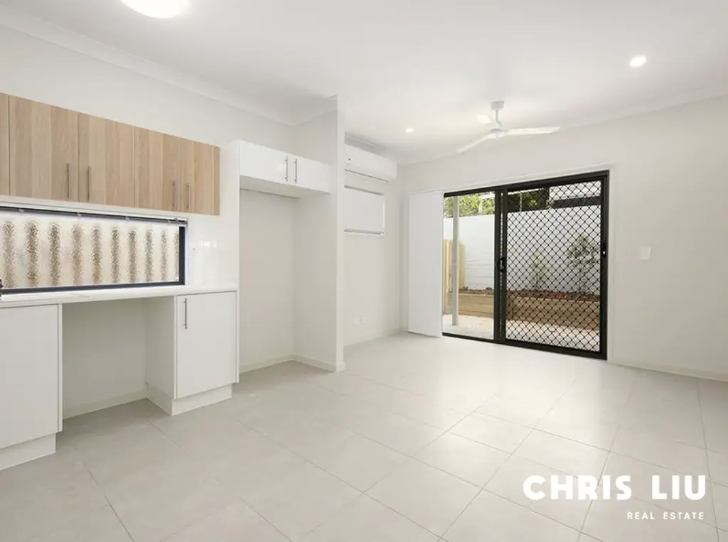 Kingston 2Kwarto Charming Modern Living at 1/5 Macbeth Street, Kingston