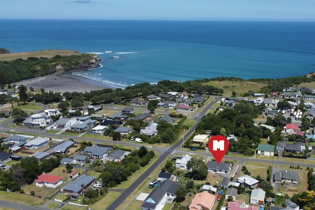 Opunake 3房  COASTAL TOWN 1950's FAMILY GEM