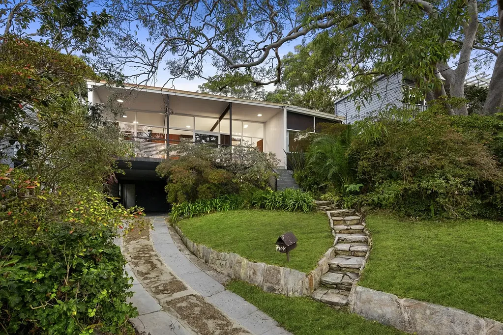 Balgowlah Heights 4침실 Mid-century character in prized harbourside setting offered for the first time in 65 years