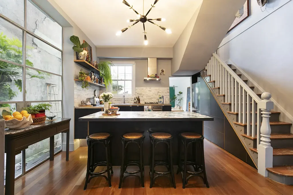 3 bedroom terrace with courtyard