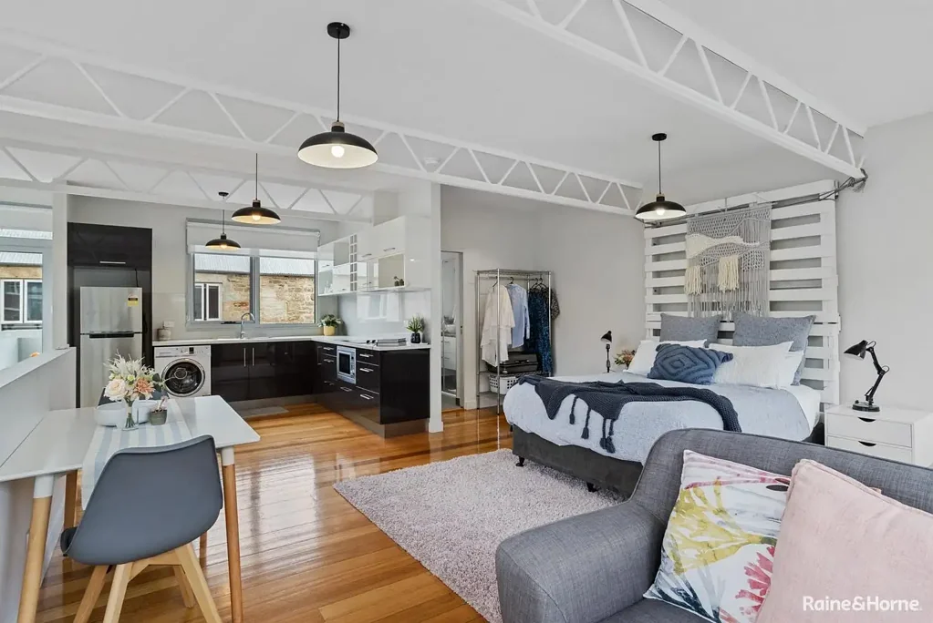 A Lifestyle Choice Studio Apartment!