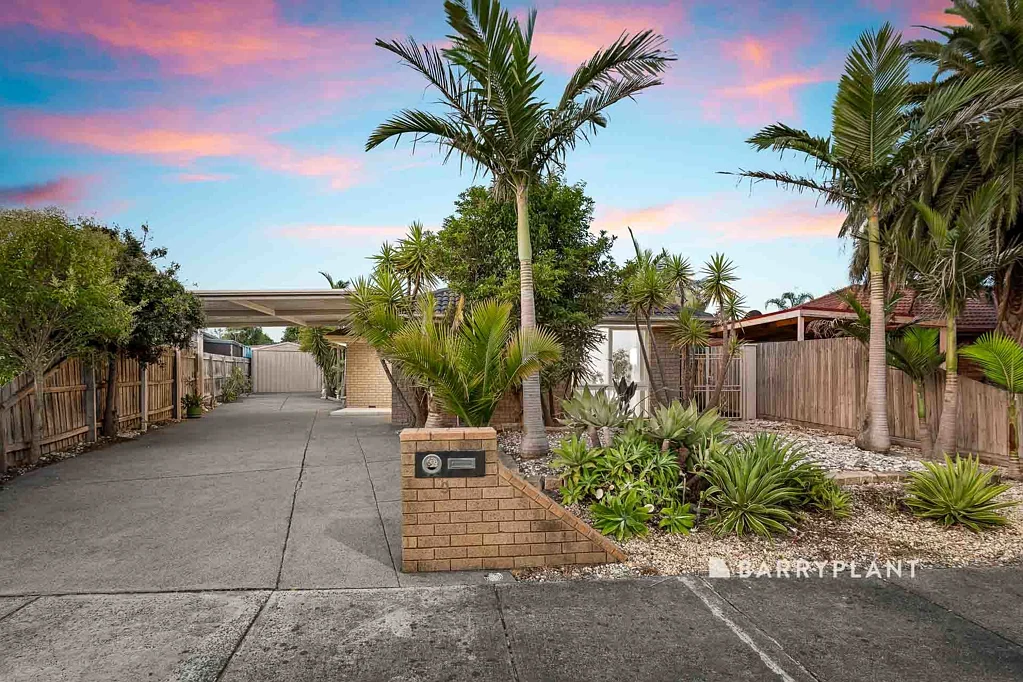 9 Greenacre Crescent, Narre Warren, VIC 3805