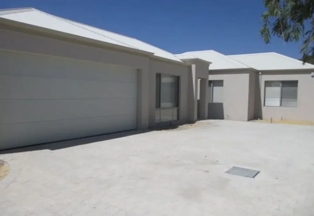 Spacious 4-Bedroom Home with Multiple Living Areas