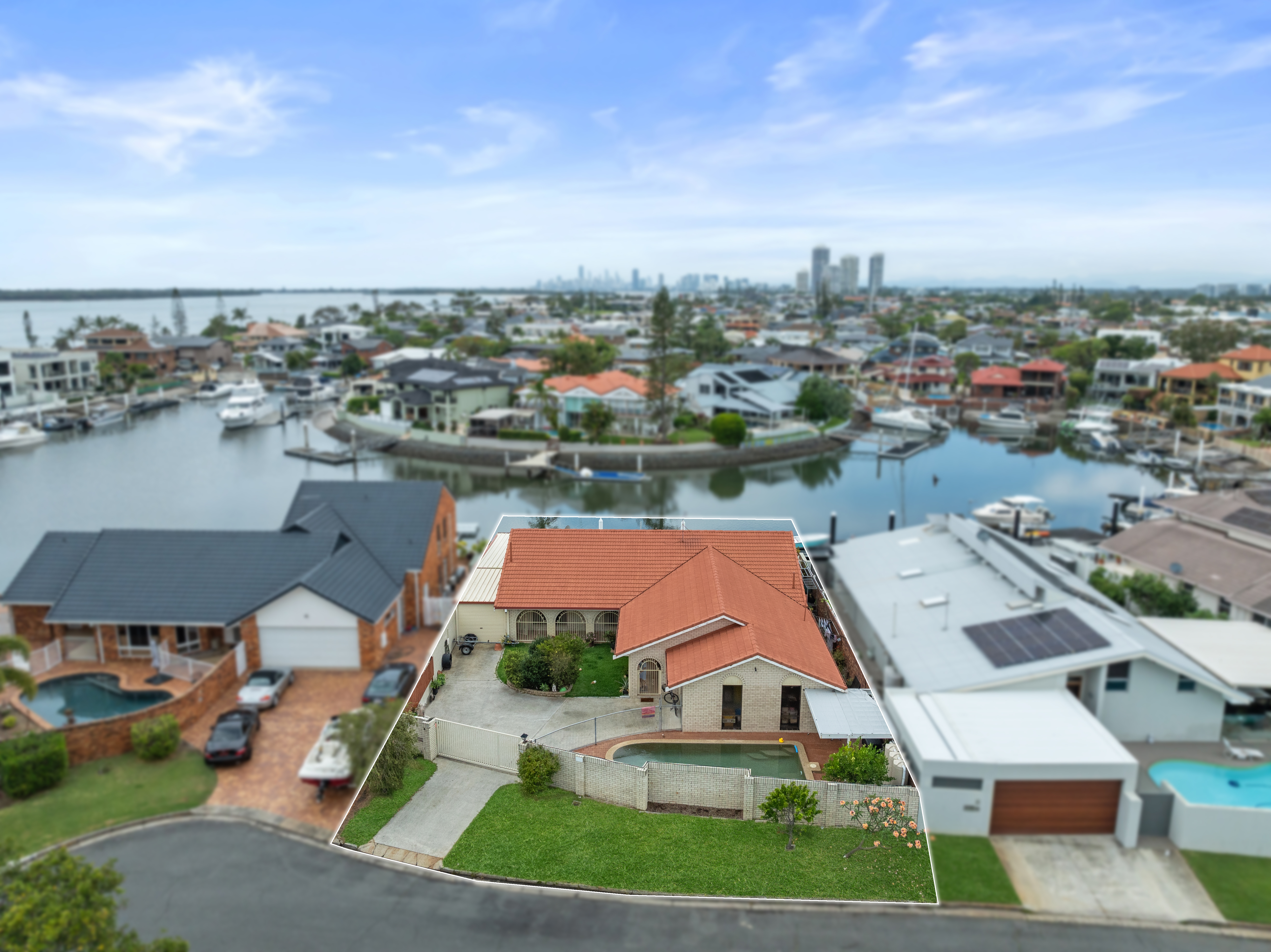 6 SALAMAU ST, RUNAWAY BAY QLD 4216, 0房, 0浴, House